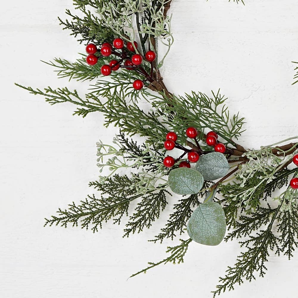31950-18in(9)Wreath-Mix cedar w. berries, silver dollars