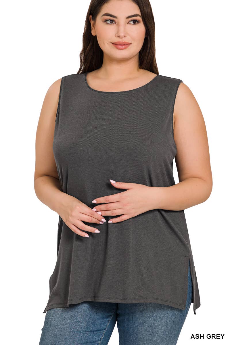 Plus Sleeveless Round Top
