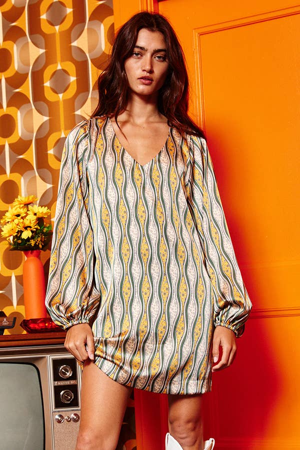 Lantern Sleeves V-neck Tunic Dress