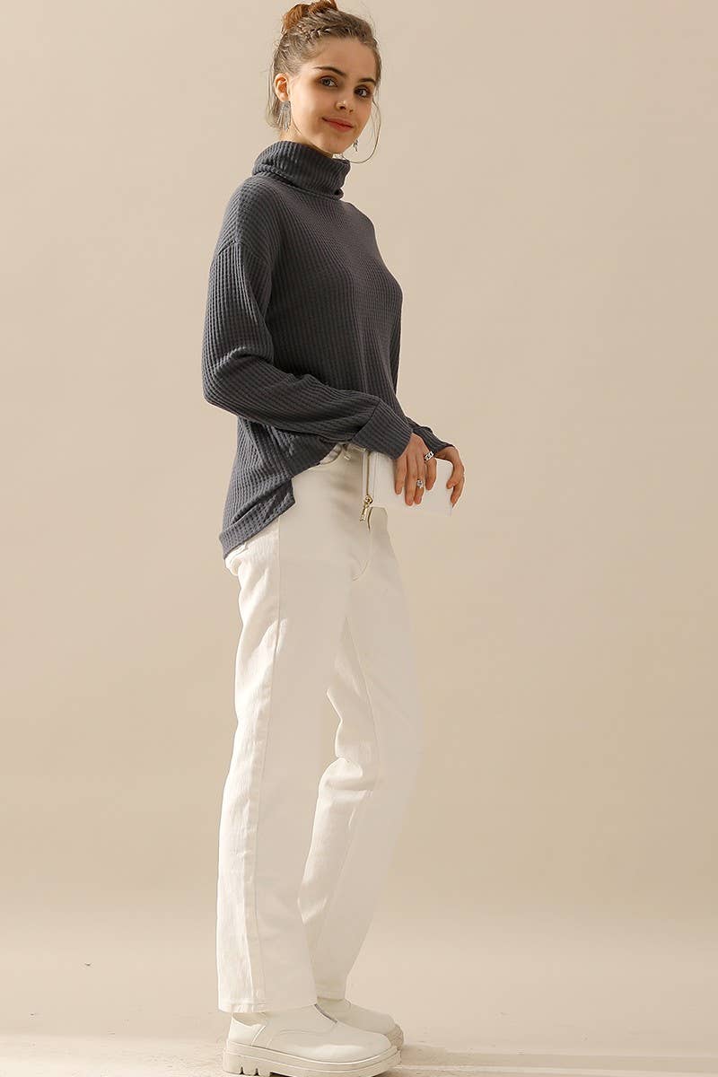 TURTLE HIGH NECK KNIT TOP