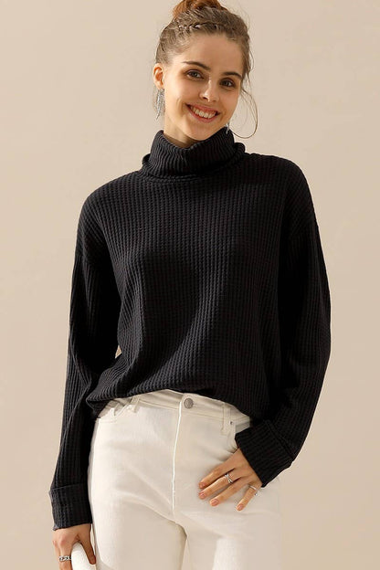 TURTLE HIGH NECK KNIT TOP