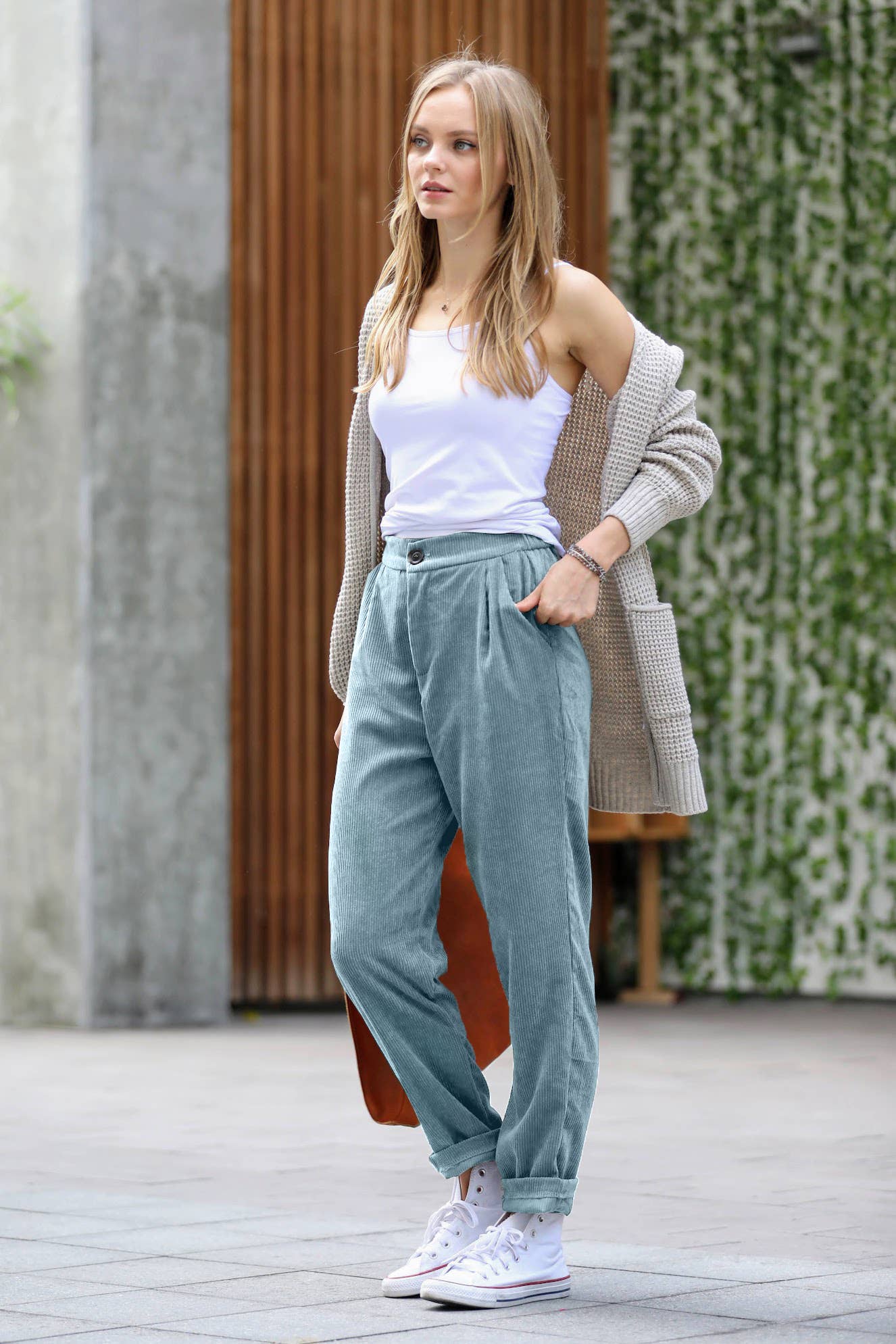 High Rise Corduroy Pants With Pockets